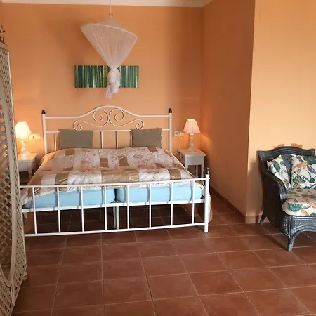 Pinkflamingo デニア