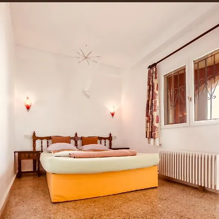 Gasthuis Pinkflamingo 3*